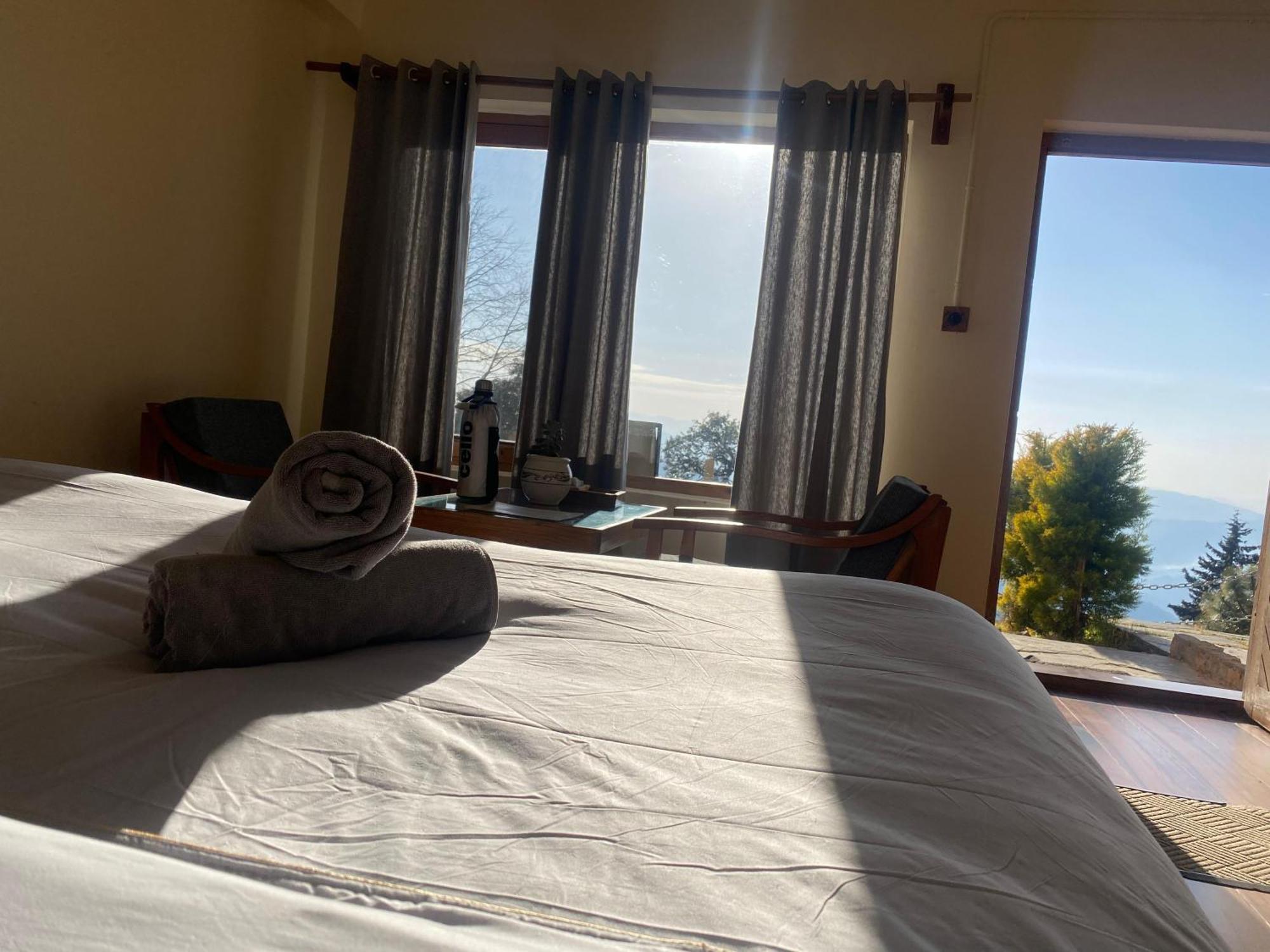 Simba Jungle Lodge, Binsar Wildlife Sanctuary Екстериор снимка